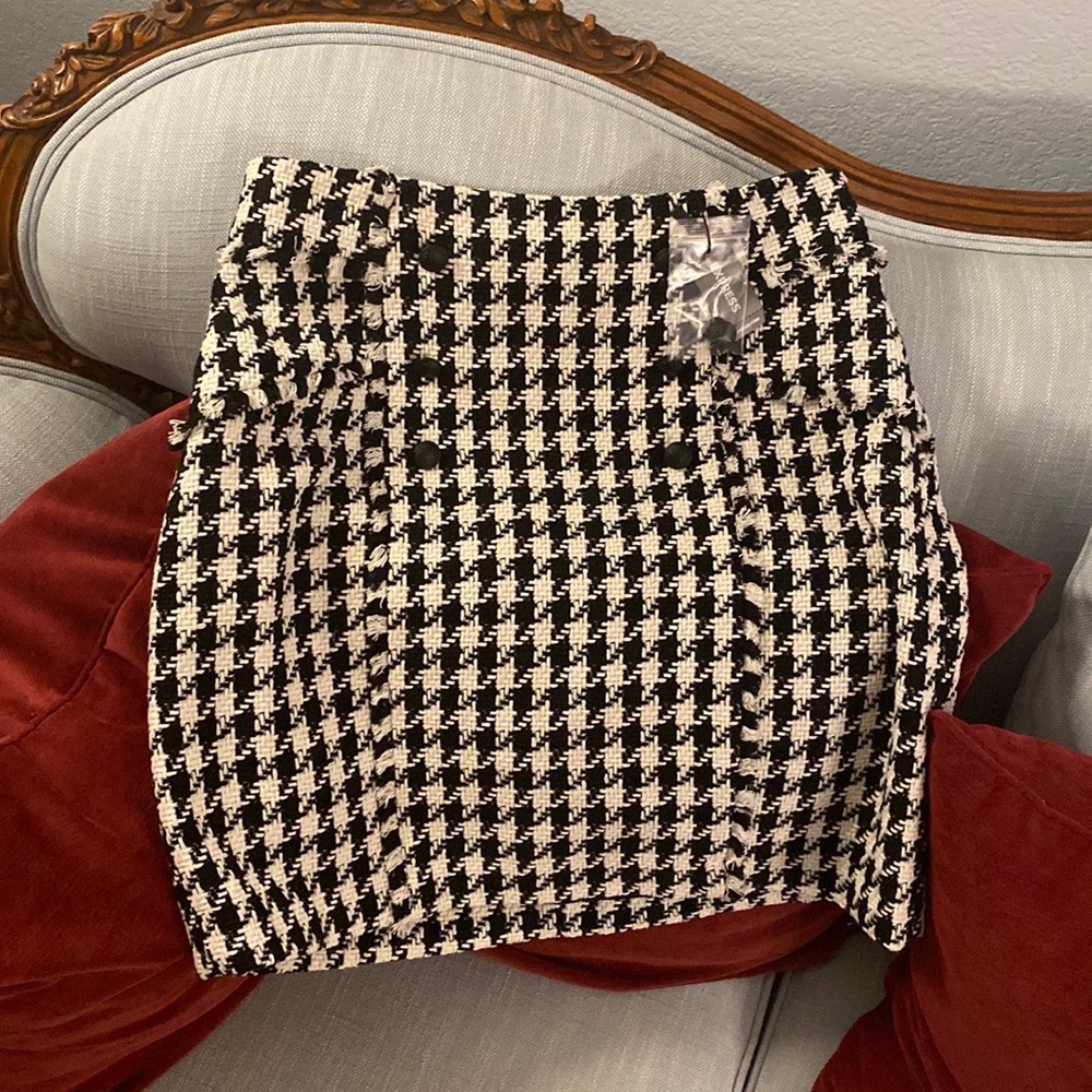 Express Tweed Black and White Skirt NWT